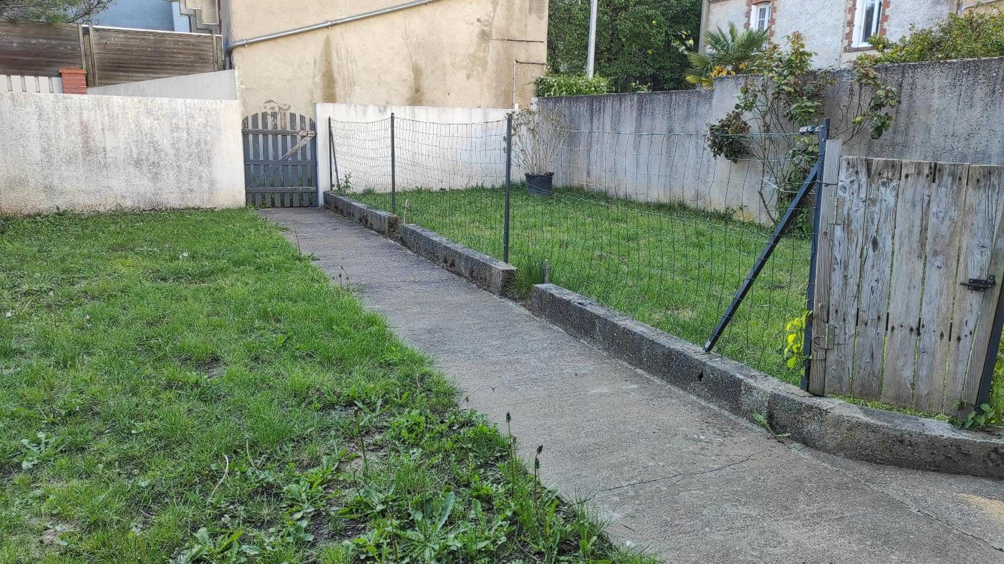 Logement Atypique Au Coeur De Cholet Exterior foto